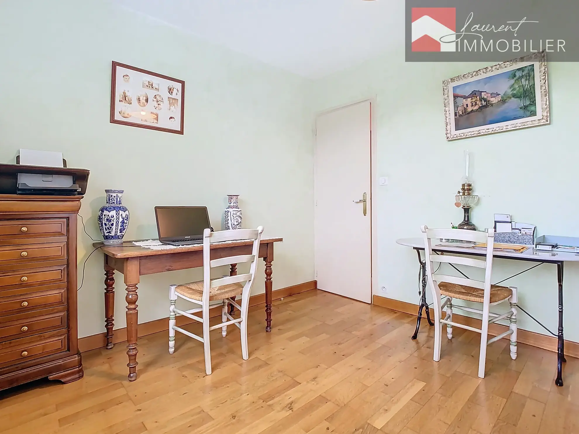 À vendre : Maison spacieuse avec terrasses à Saint-Bénigne 