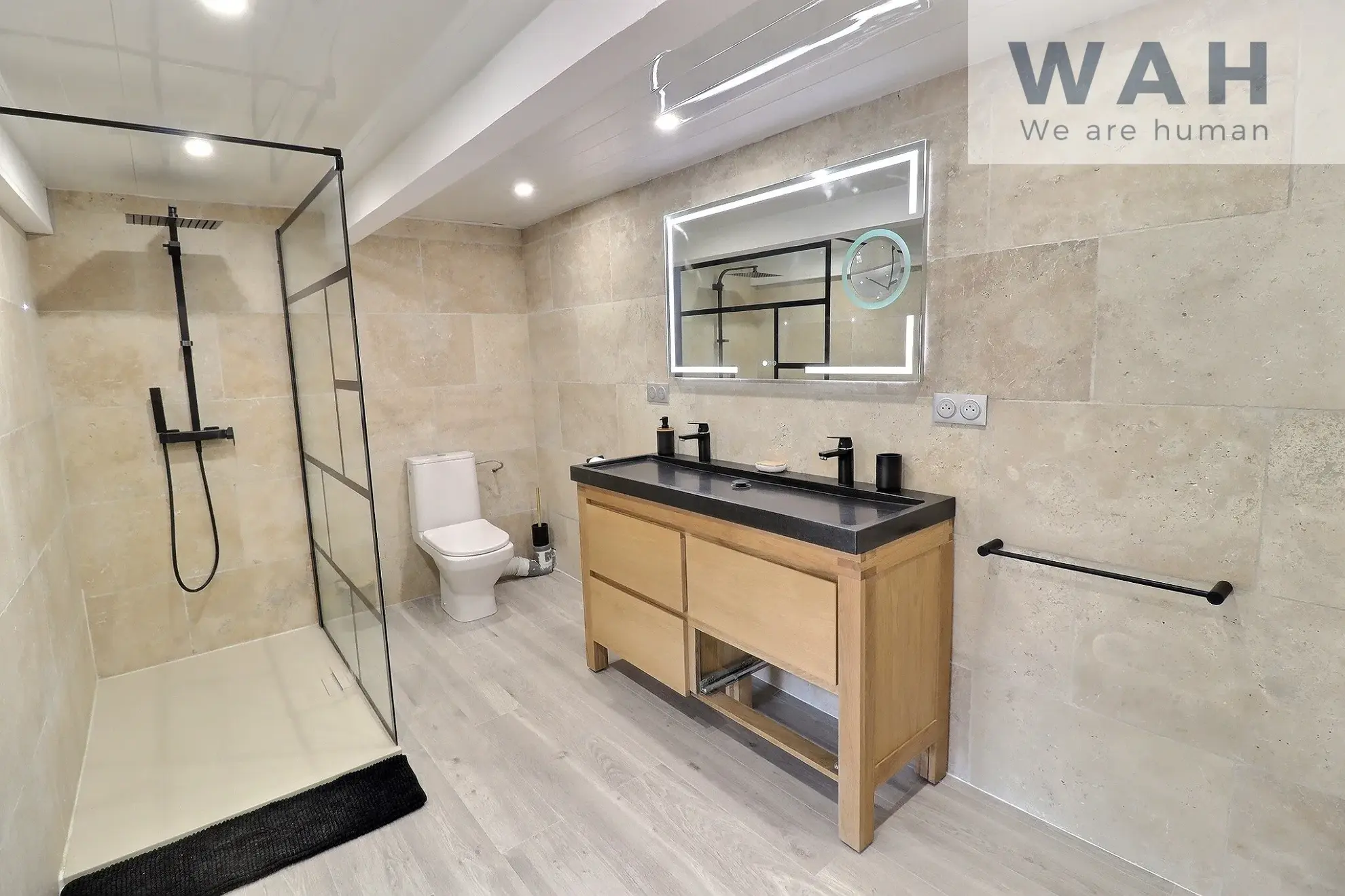 Maison de ville Duplex à Lunel 34400 - 2 pièces rénovées 