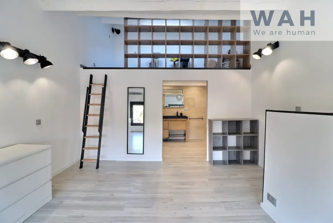 Maison de ville Duplex à Lunel 34400 - 2 pièces rénovées 