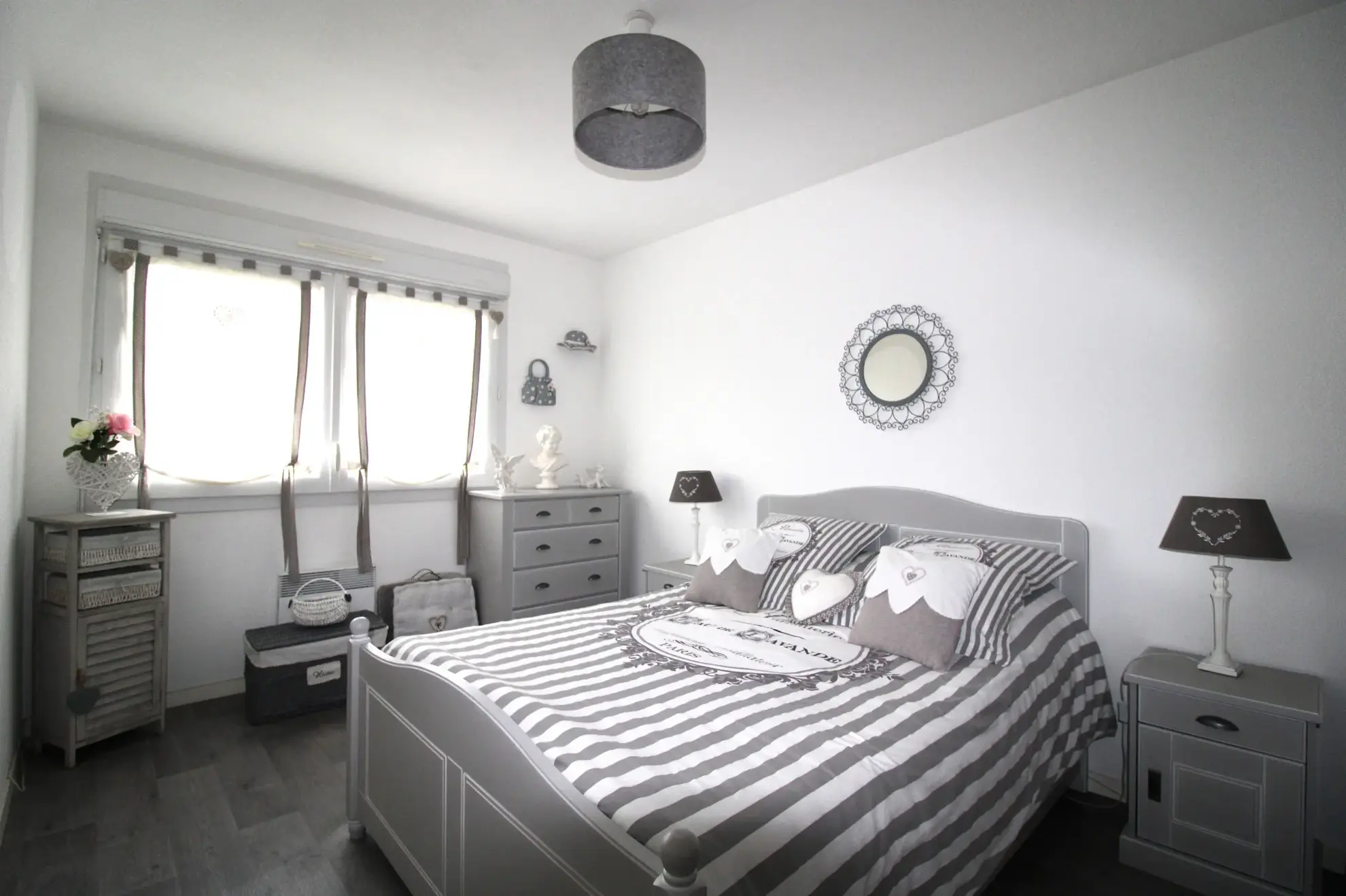 Maison moderne à Saint-Barthelemy-D'Anjou avec 3 chambres et jardin 