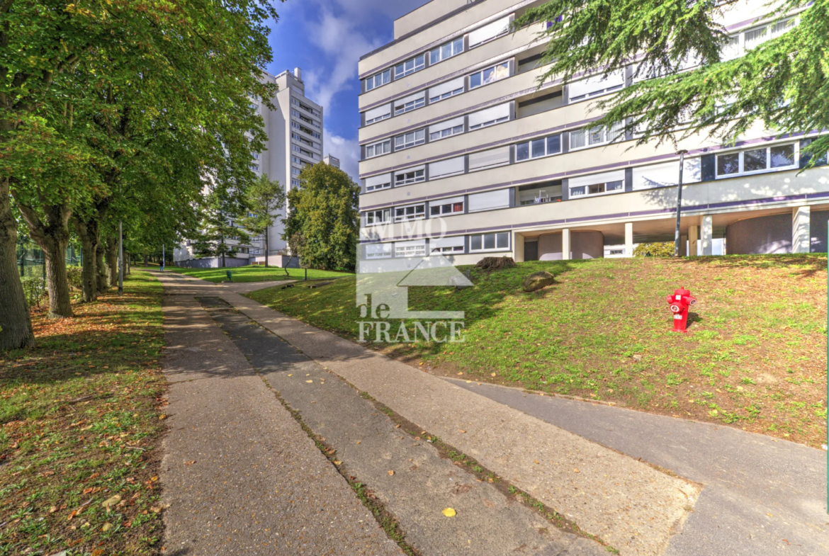À vendre : Appartement de 100,50 m² à Pontoise 