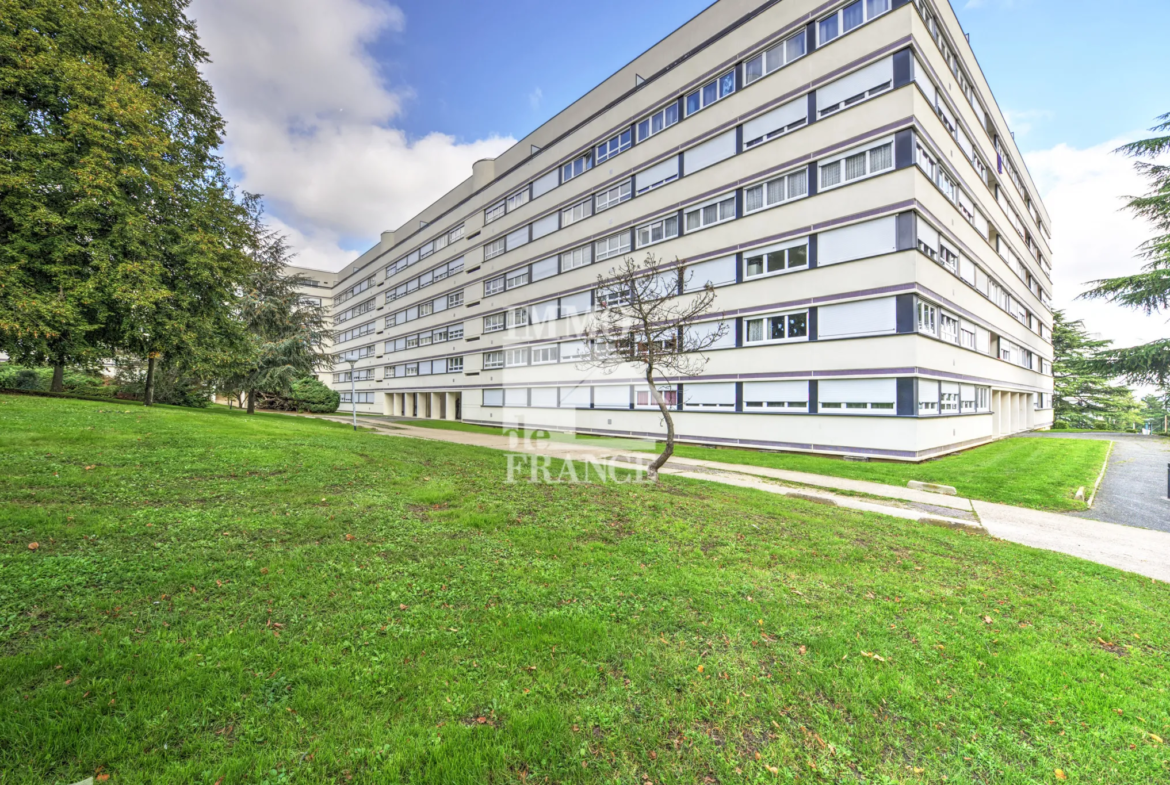 À vendre : Appartement de 100,50 m² à Pontoise 