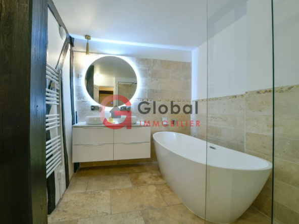 À VENDRE : Appartement de Prestige 143m² Refait à Neuf - Hypercentre Historique de Bourges 