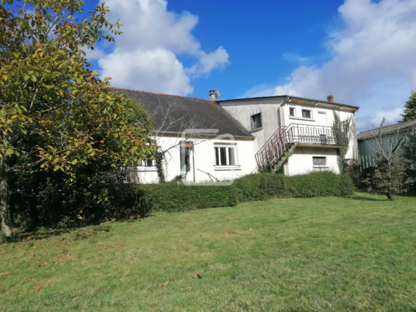 À vendre : Double maison 111 m² à Augan, 2100 m² de terrain 