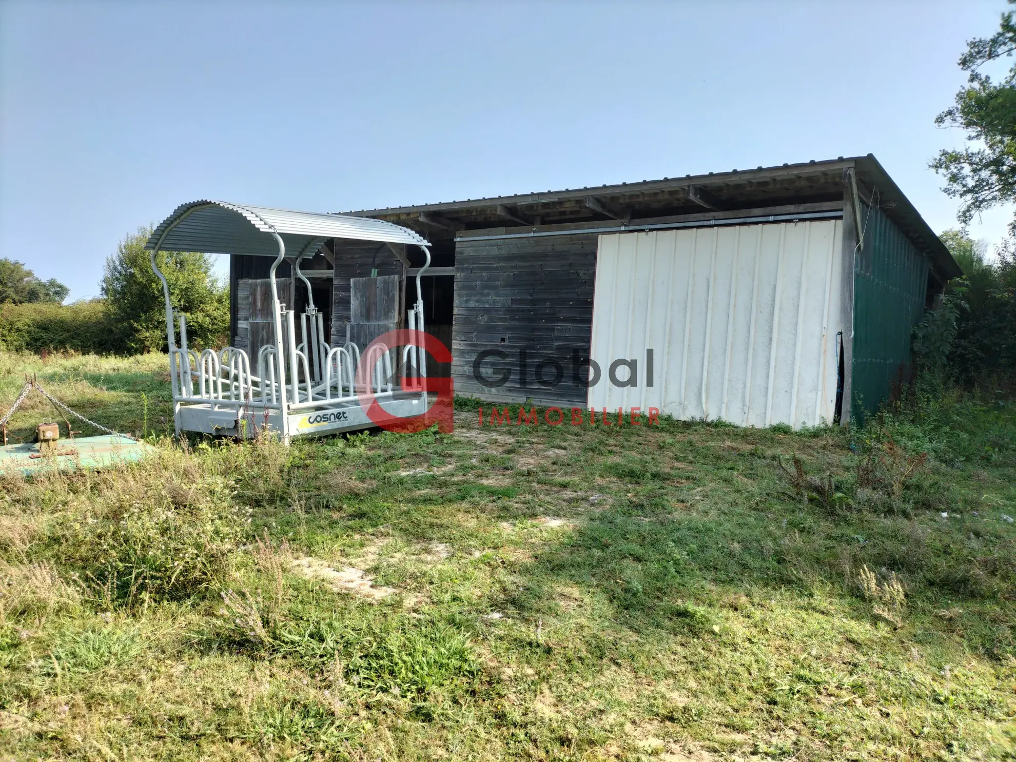 Maison à vendre à Aire sur l'Adour avec terrain spacieux et dépendances 