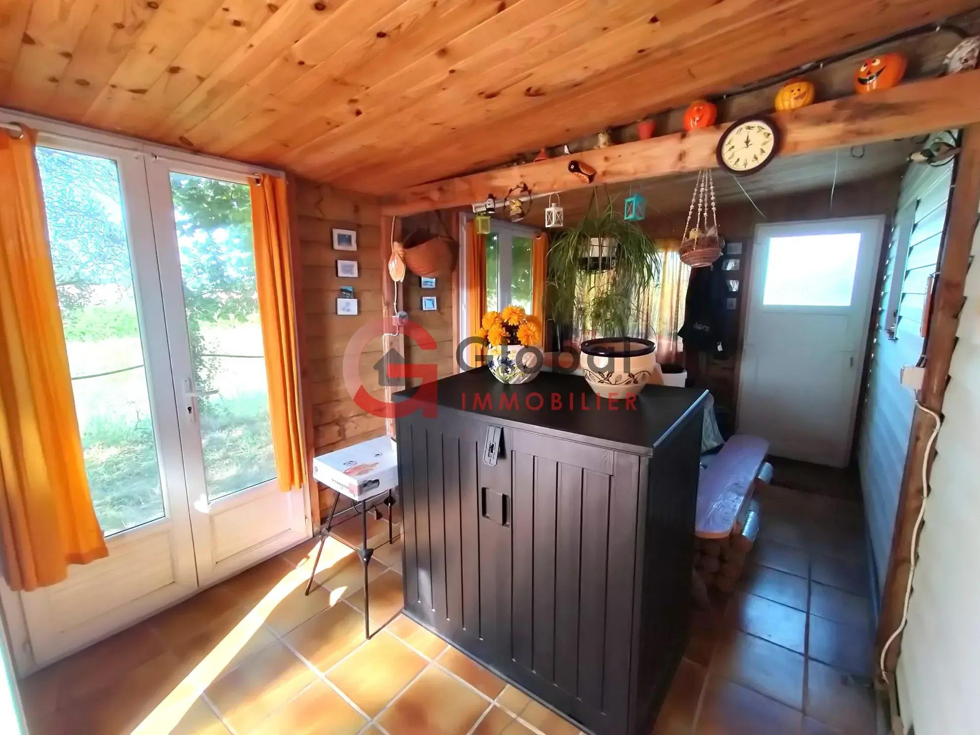 Maison à vendre à Aire sur l'Adour avec terrain spacieux et dépendances 