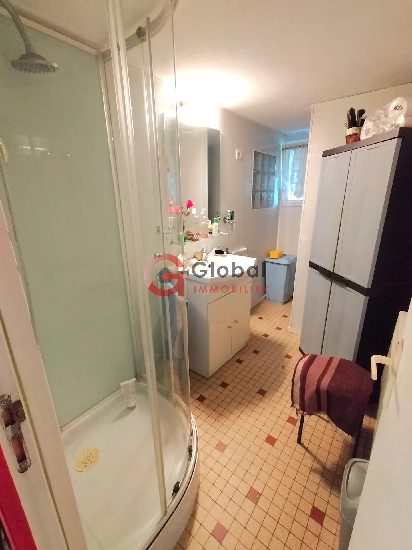 Maison à vendre à Aire sur l'Adour avec terrain spacieux et dépendances 