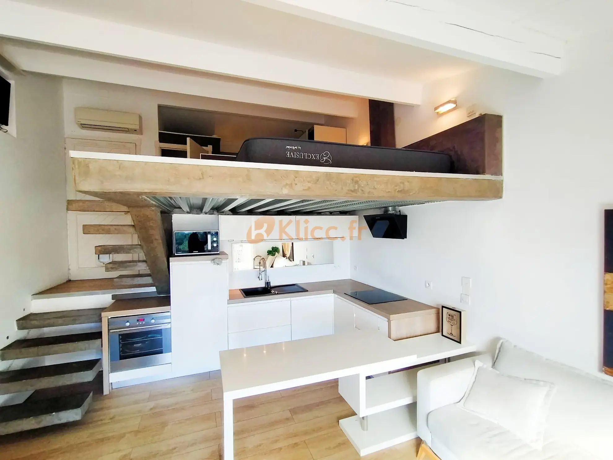 Vente studio vue mer à Vallauris - 239 000 € 