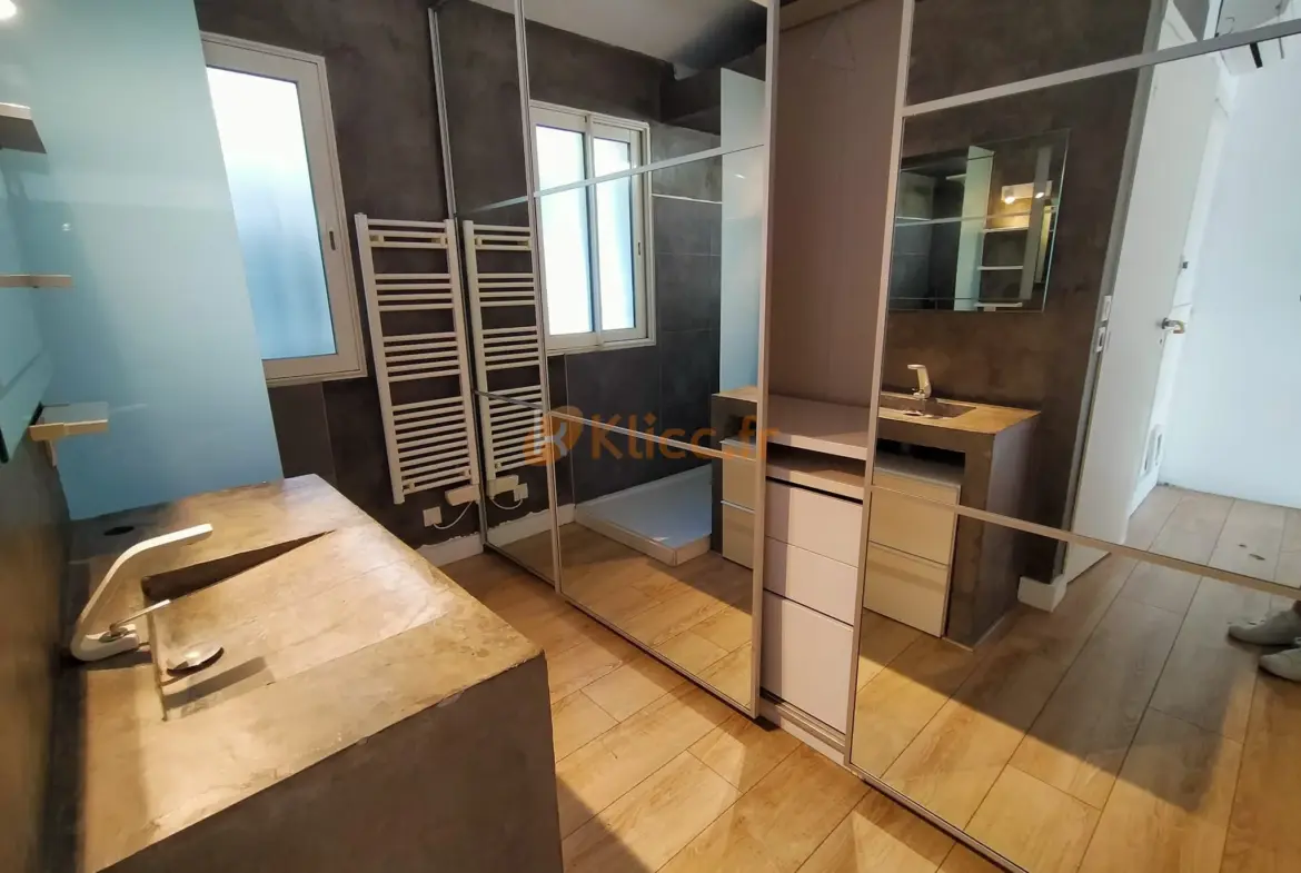 Vente studio vue mer à Vallauris - 239 000 € 
