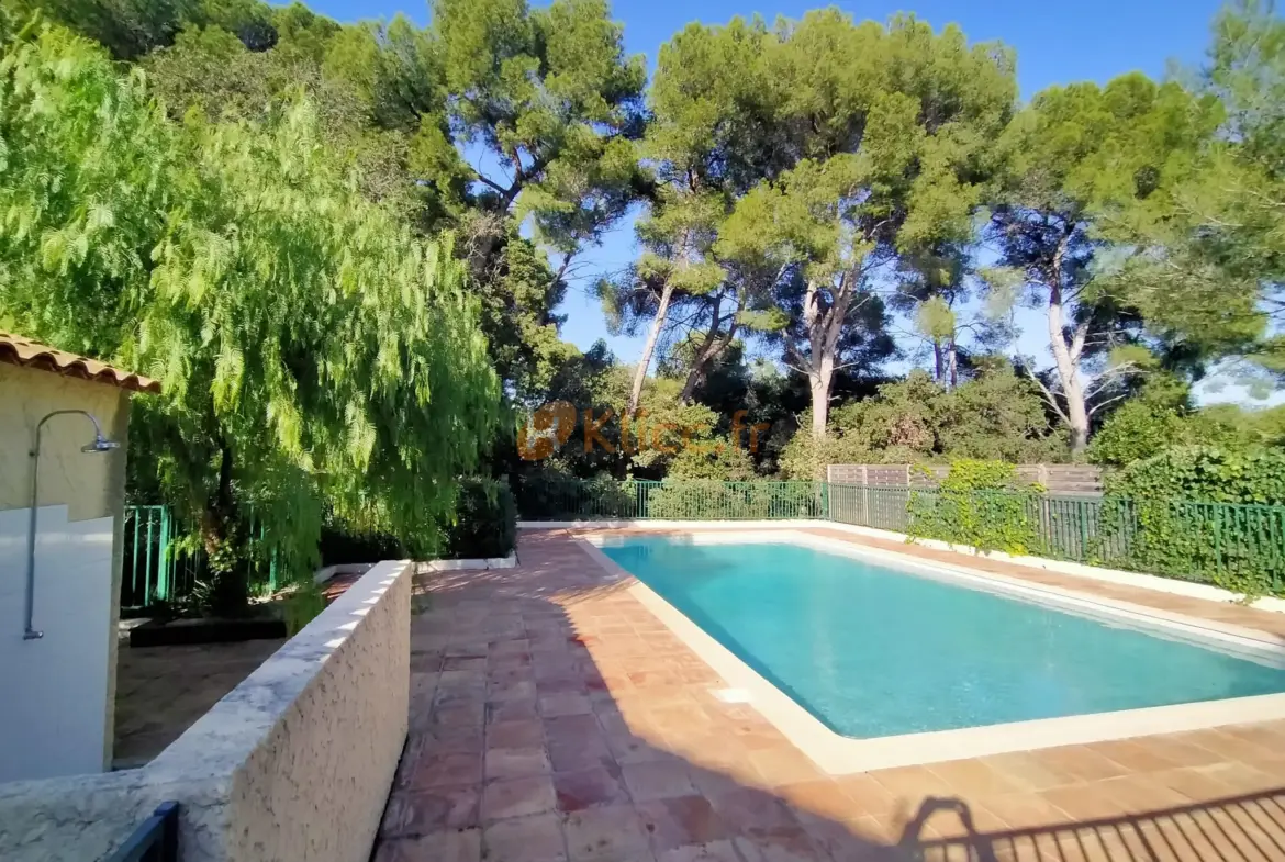 Vente studio vue mer à Vallauris - 239 000 € 