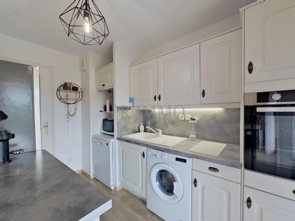 À vendre : Appartement 2 pièces avec terrasse à Fréjus - 264 000 € 