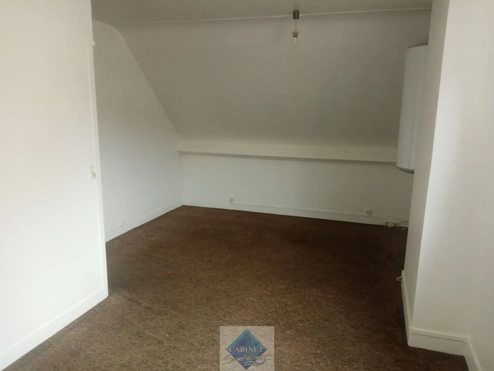 À vendre : Maison semi-mitoyenne à Eu, centre-ville 