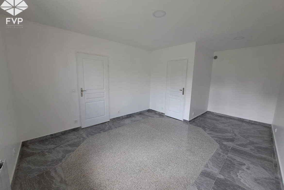 Maison Mitoyenne à Saint-Valery-en-Caux - 5 Chambres, 104 m² 