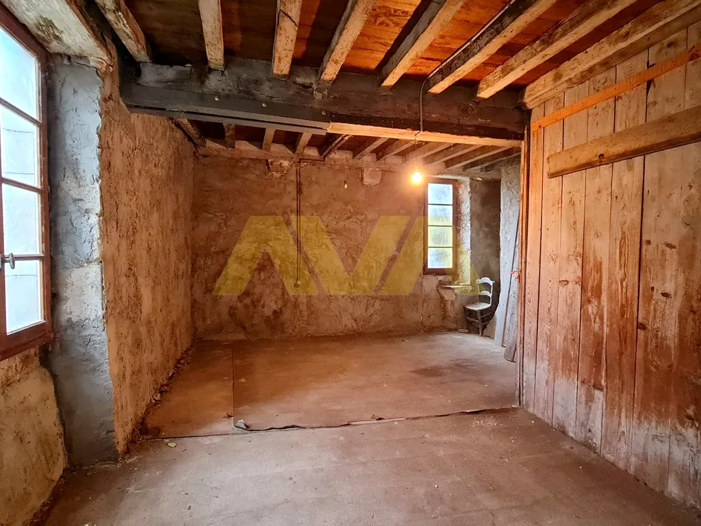 Maison à Vendre Proche de Navarrenx avec Terrain 