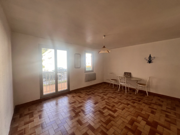 Vente studio avec place de parking souterrain à Amélie-les-Bains-Palalda 