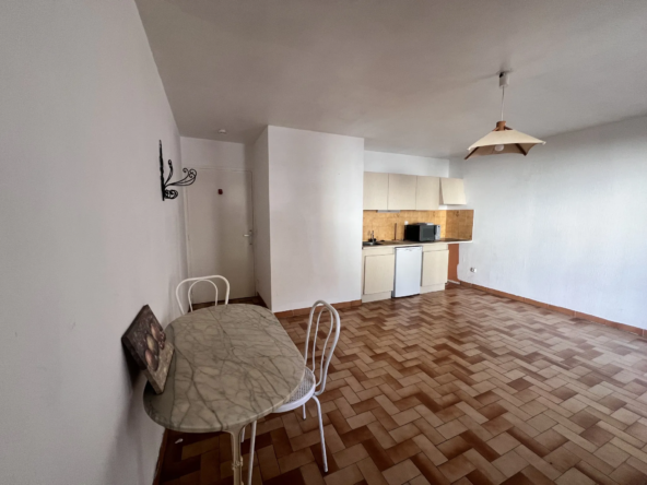 Vente studio avec place de parking souterrain à Amélie-les-Bains-Palalda 