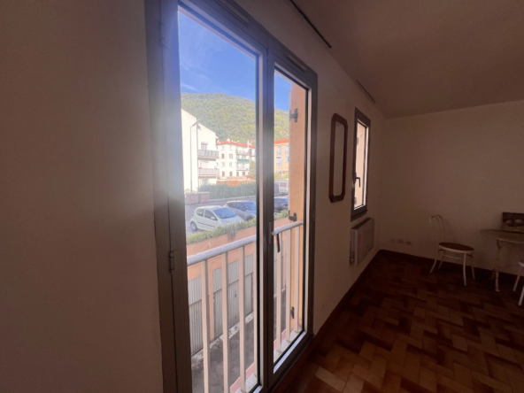 Vente studio avec place de parking souterrain à Amélie-les-Bains-Palalda 