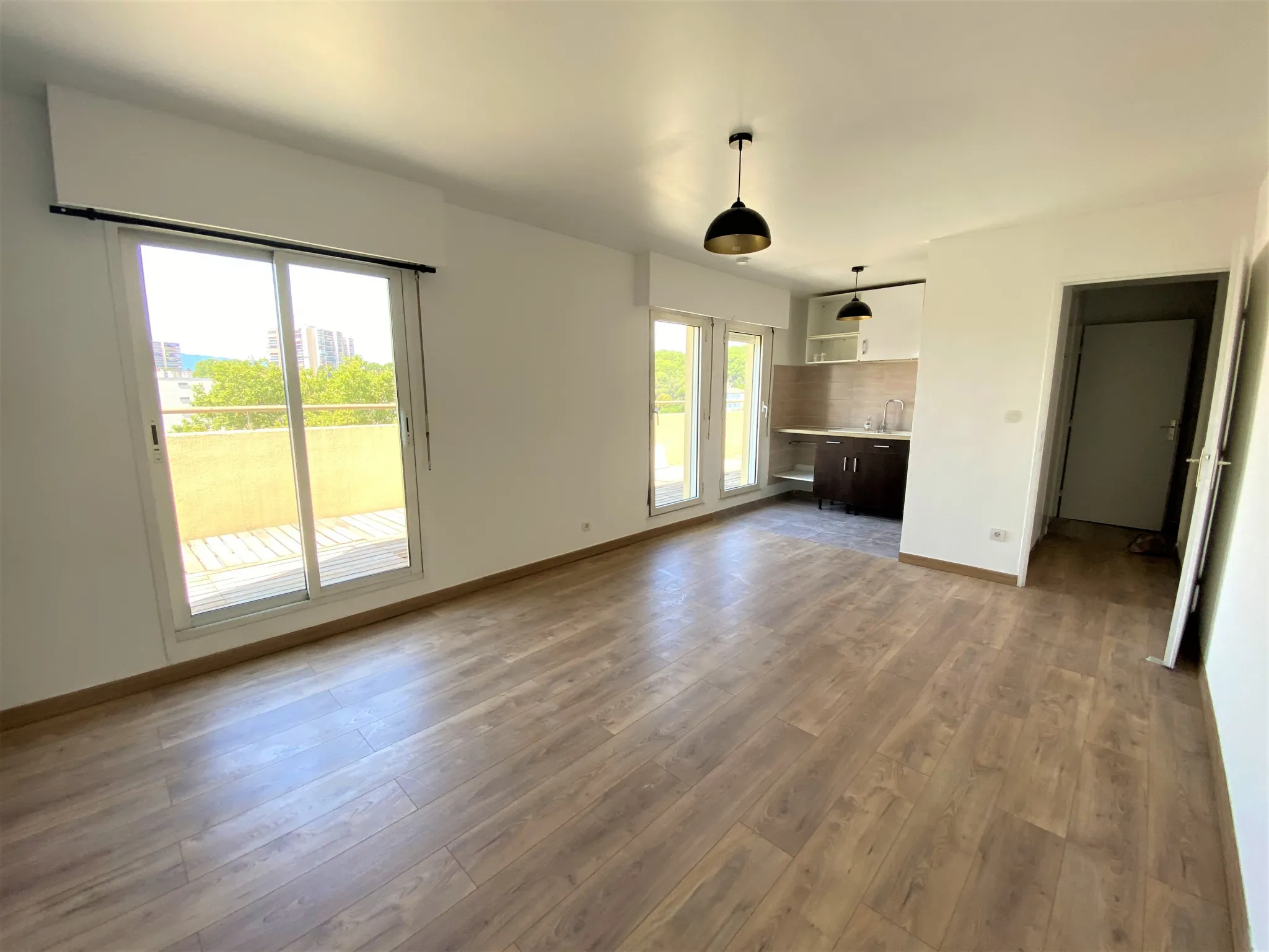 Appartement T2 lumineux au Cannet avec terrasse de 20 m² 