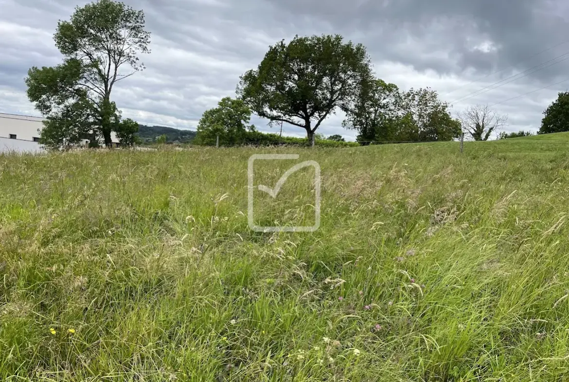 Beau terrain de 1431 m² à Malemort sur Correze 
