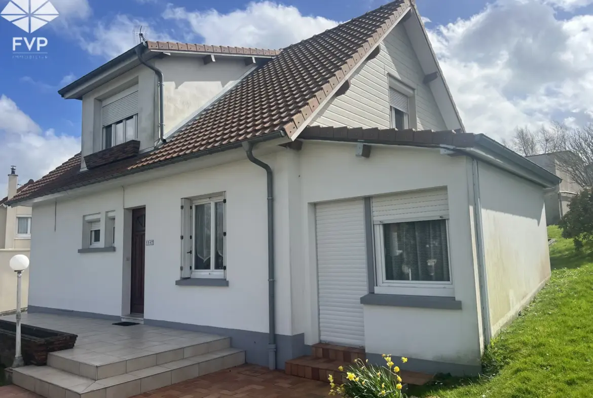 Maison T5 à Fauville en Caux avec dépendances à vendre 