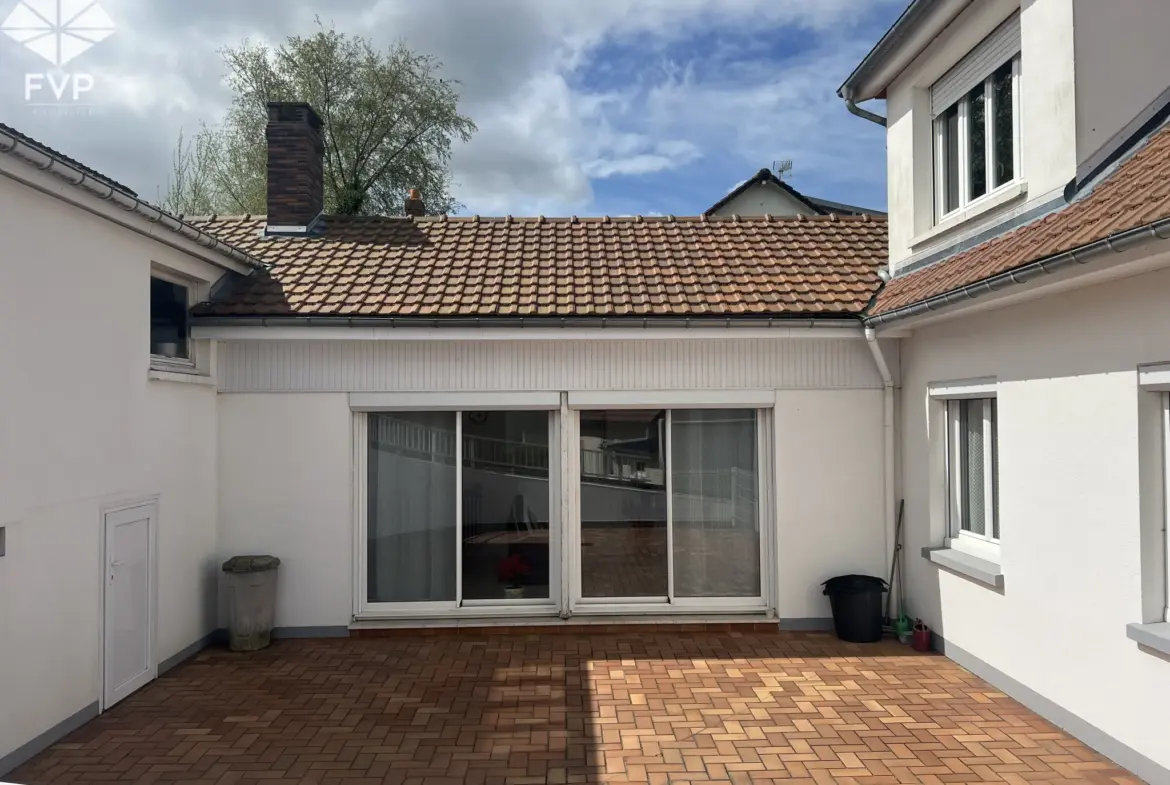 Maison T5 à Fauville en Caux avec dépendances à vendre 