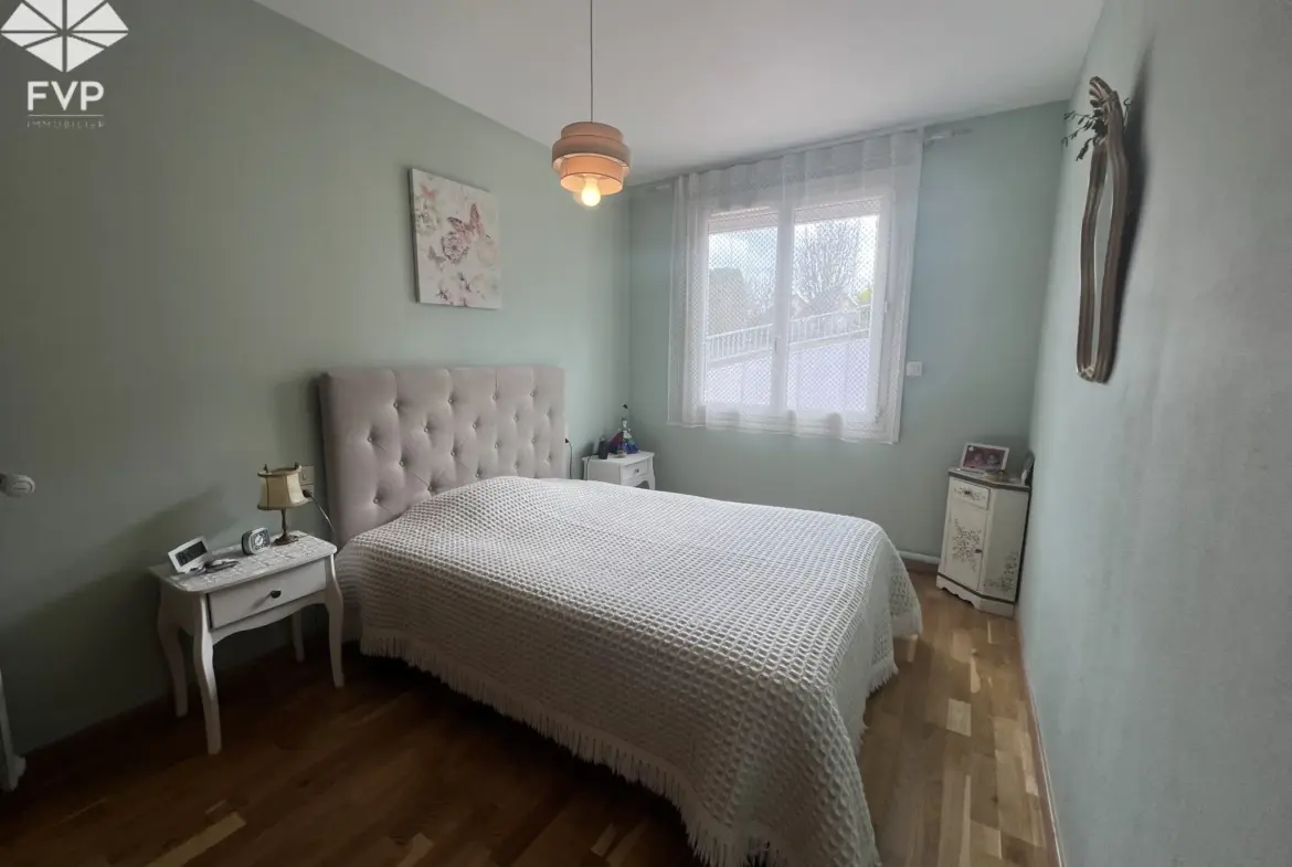 Maison T5 à Fauville en Caux avec dépendances à vendre 