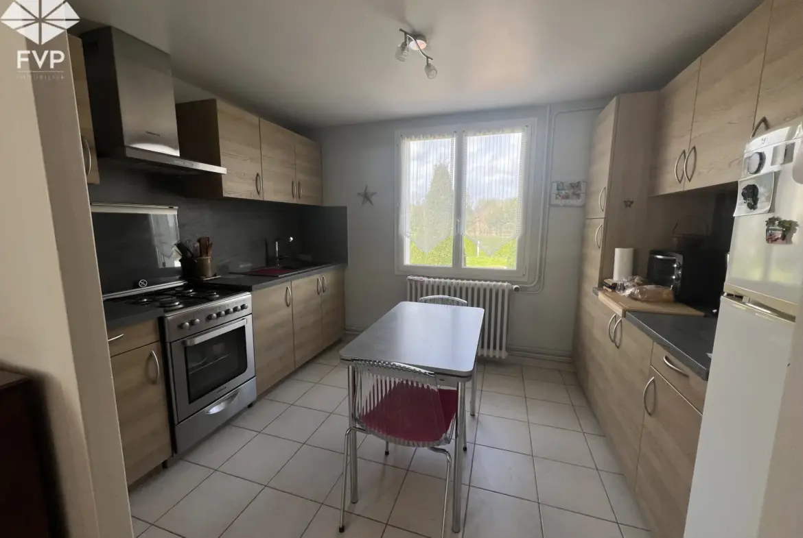 Maison T5 à Fauville en Caux avec dépendances à vendre 