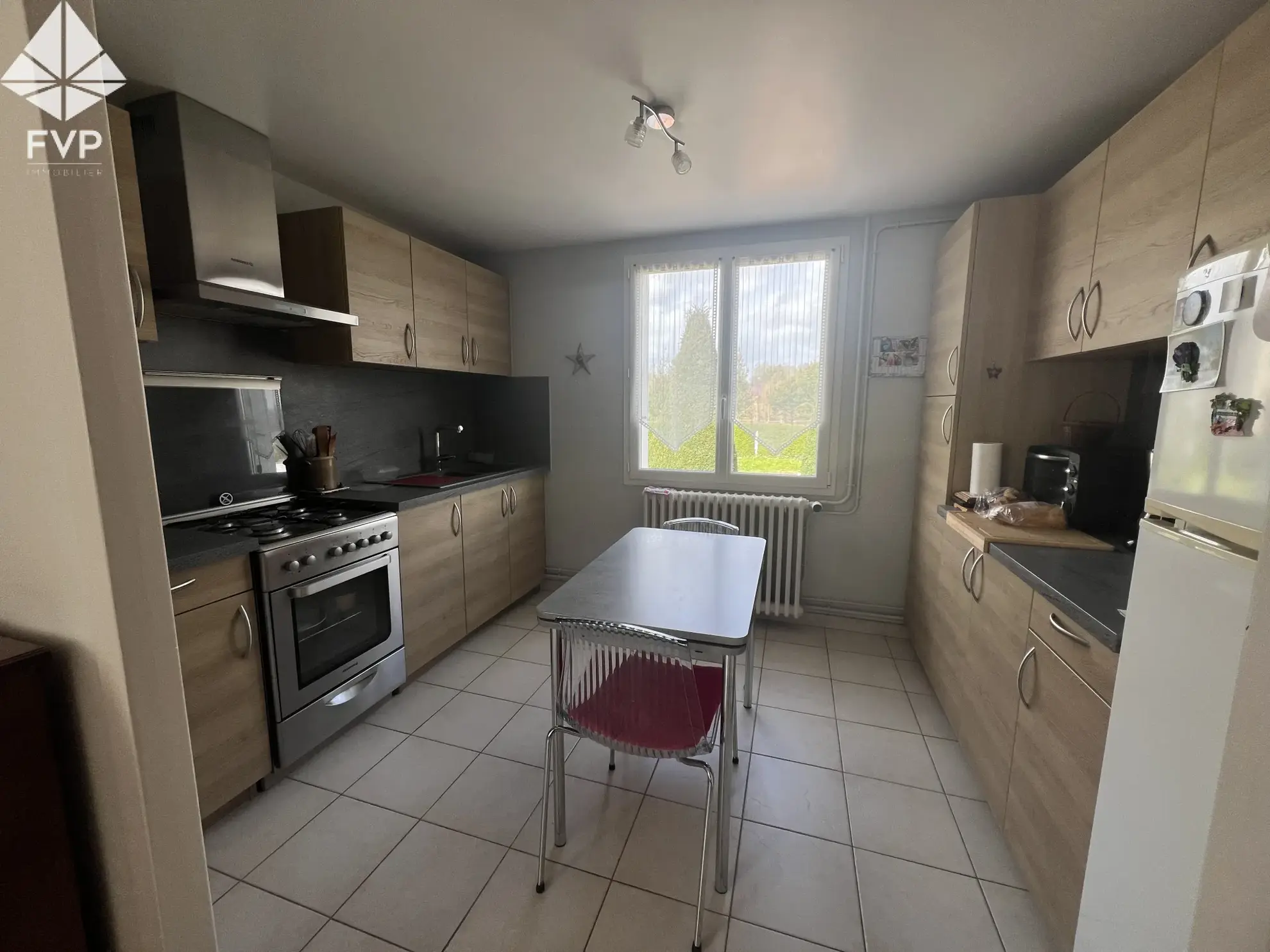 Maison T5 à Fauville en Caux avec dépendances à vendre 