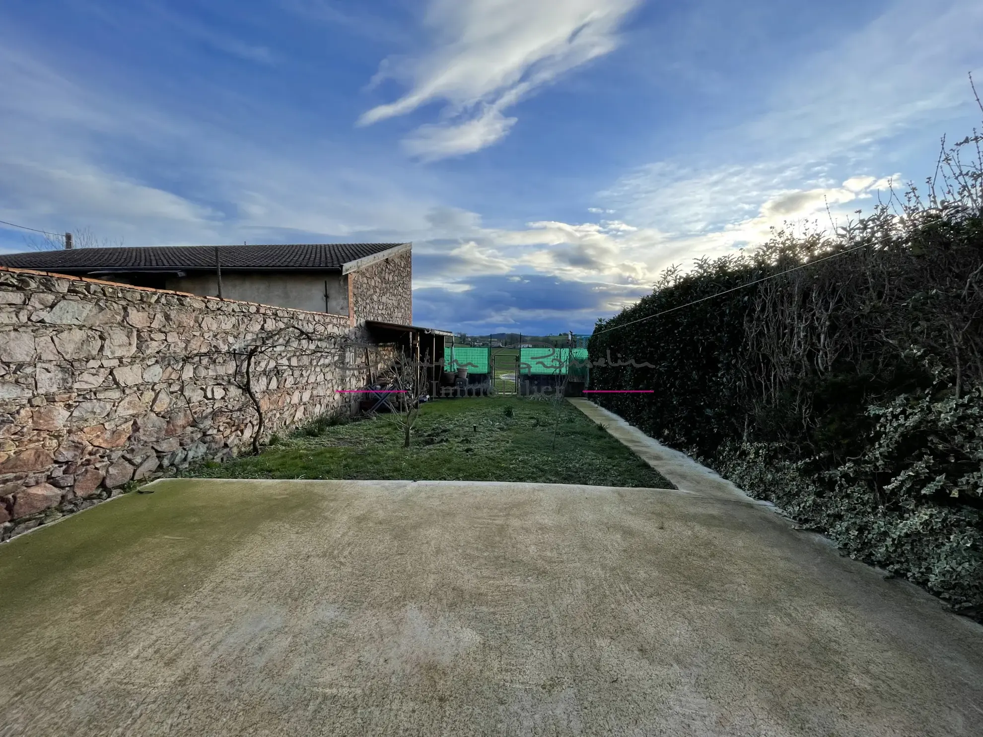 Maison de village avec terrain à Amplepuis 