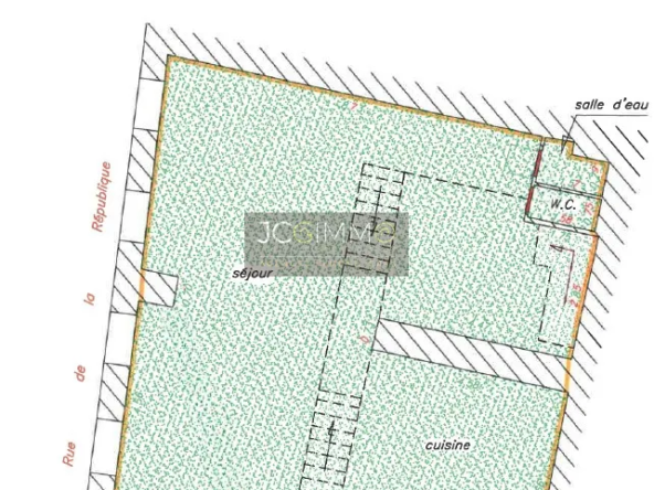 Superbe Loft Duplex T4 Rénové à Sollies Pont - 120 m² 