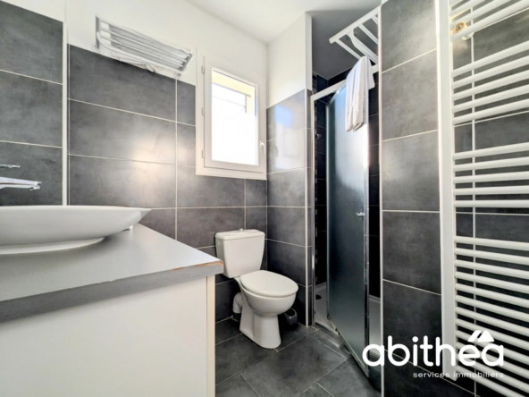 Maison mitoyenne récente à Libourne - 80 m², clé en main 