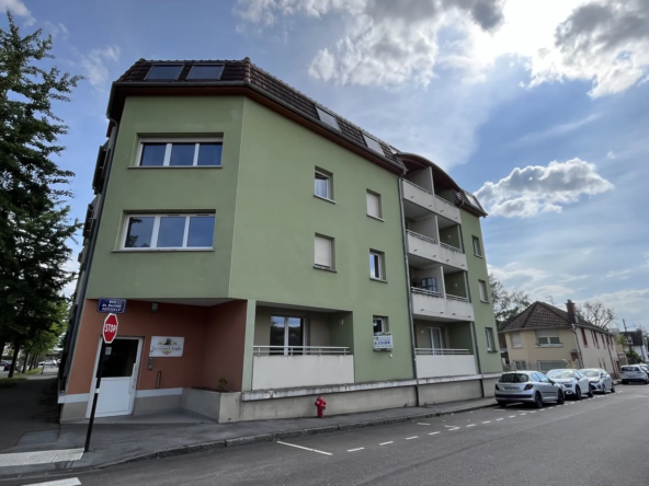 T2 à vendre à Belfort Technopole - Balcon & Parking 