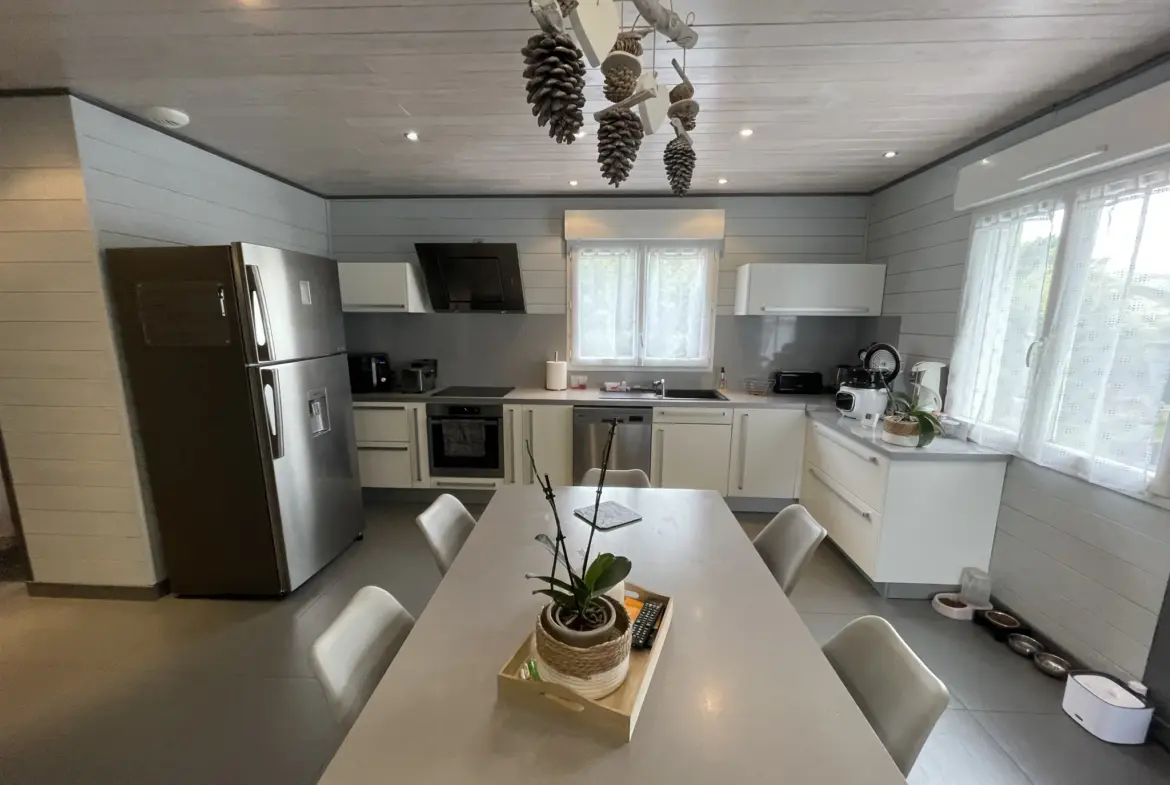 Maison contemporaine à vendre à Gannat - 166 m² 