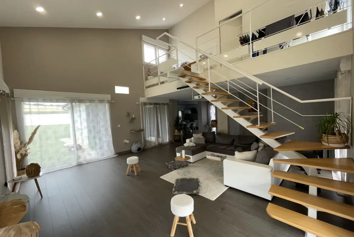 Maison contemporaine à vendre à Gannat - 166 m² 