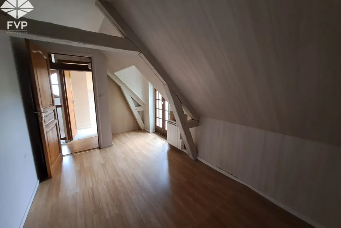 Maison à Vendre à Saint-Valery-en-Caux, 3 Chambres, 1440 m² de Terrain 