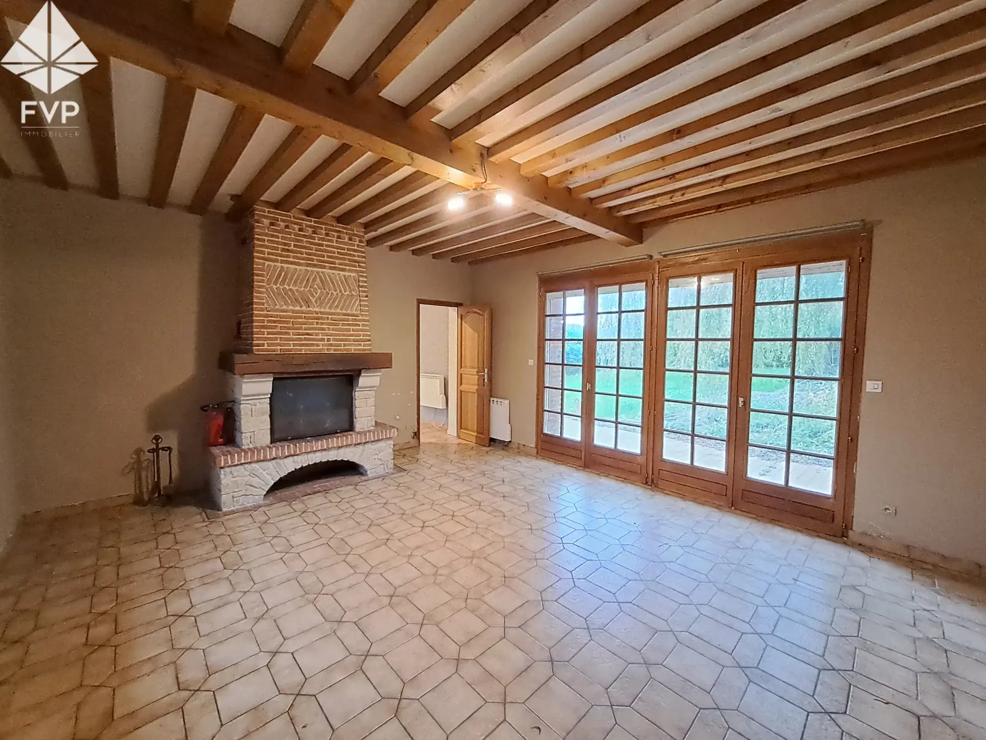 Maison à Vendre à Saint-Valery-en-Caux, 3 Chambres, 1440 m² de Terrain 
