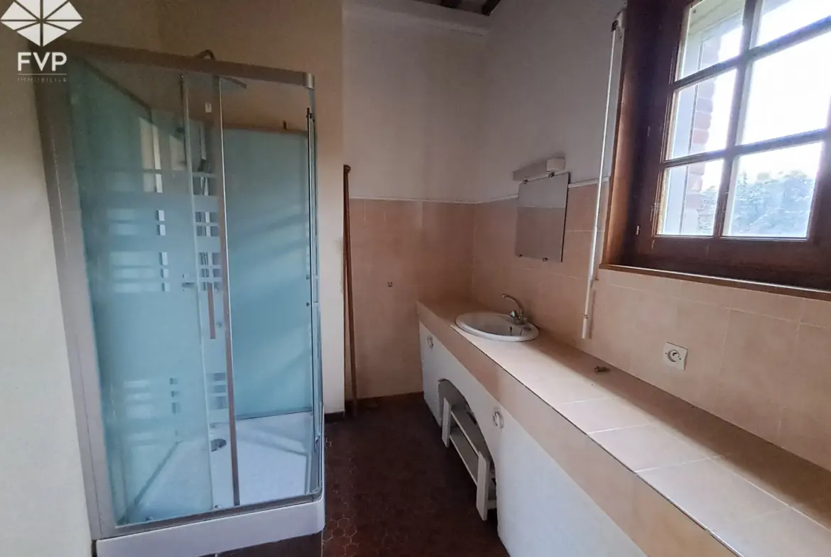 Maison à Vendre à Saint-Valery-en-Caux, 3 Chambres, 1440 m² de Terrain 