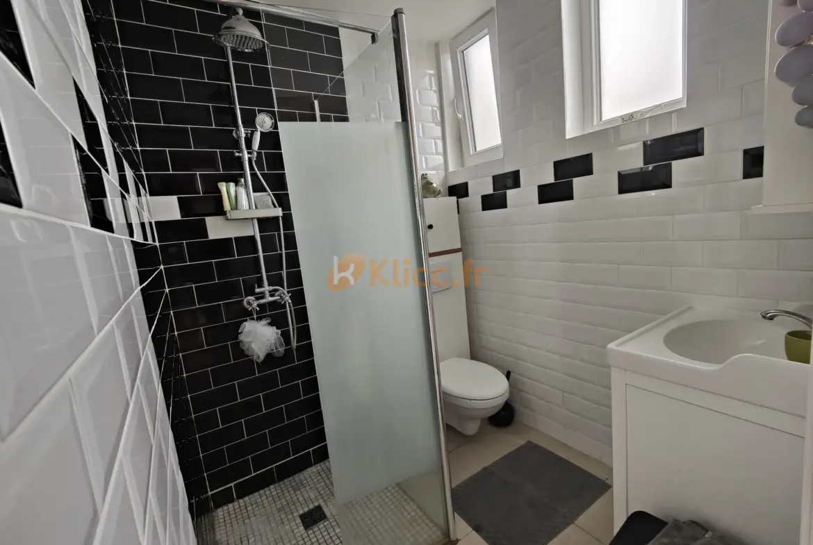 À vendre : Maison rénovée 5 pièces à Penly 