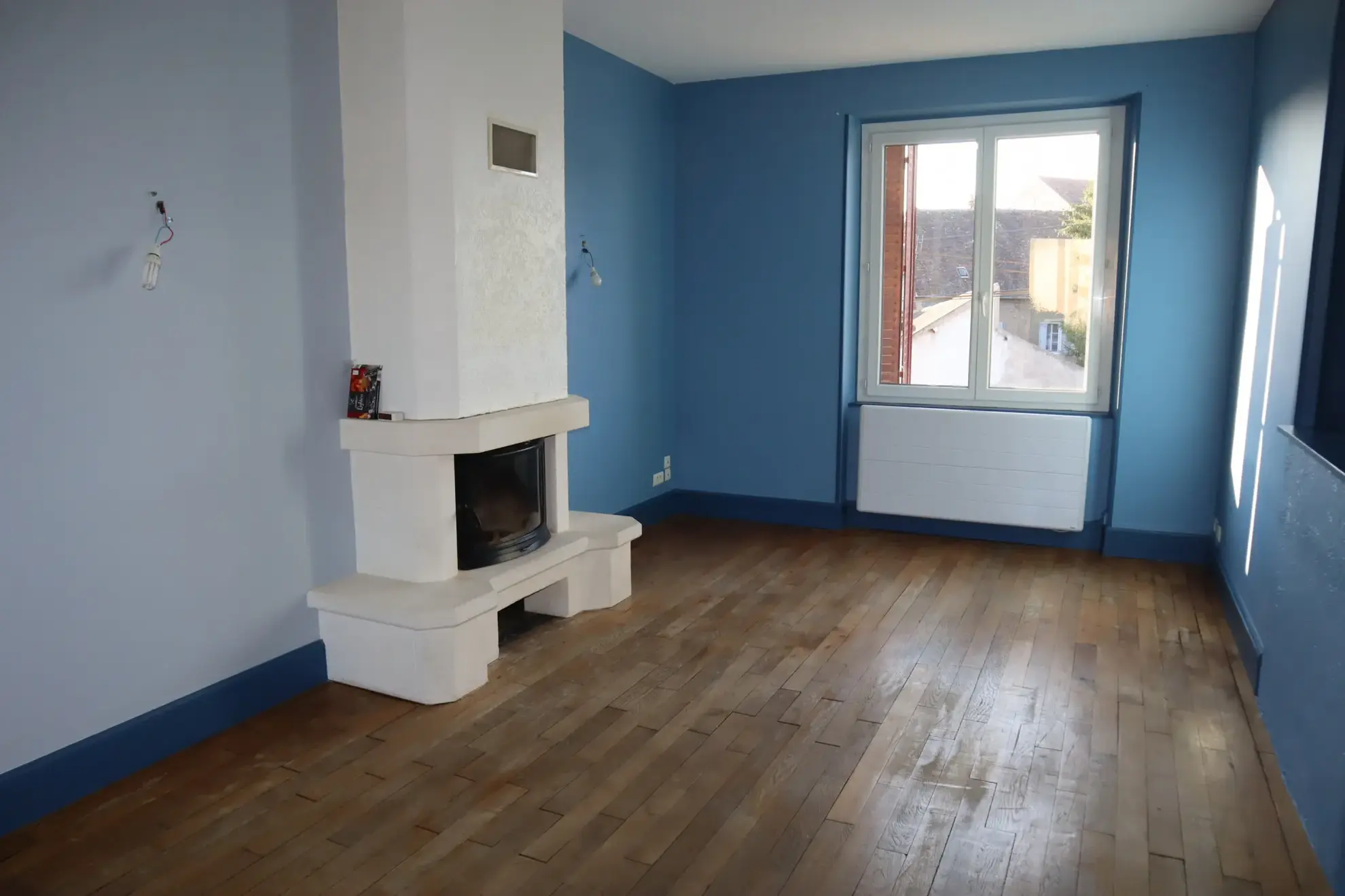 Maison divisée en deux appartements à Autun à vendre 