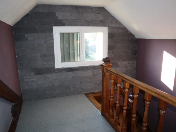 Maison divisée en deux appartements à Autun à vendre 