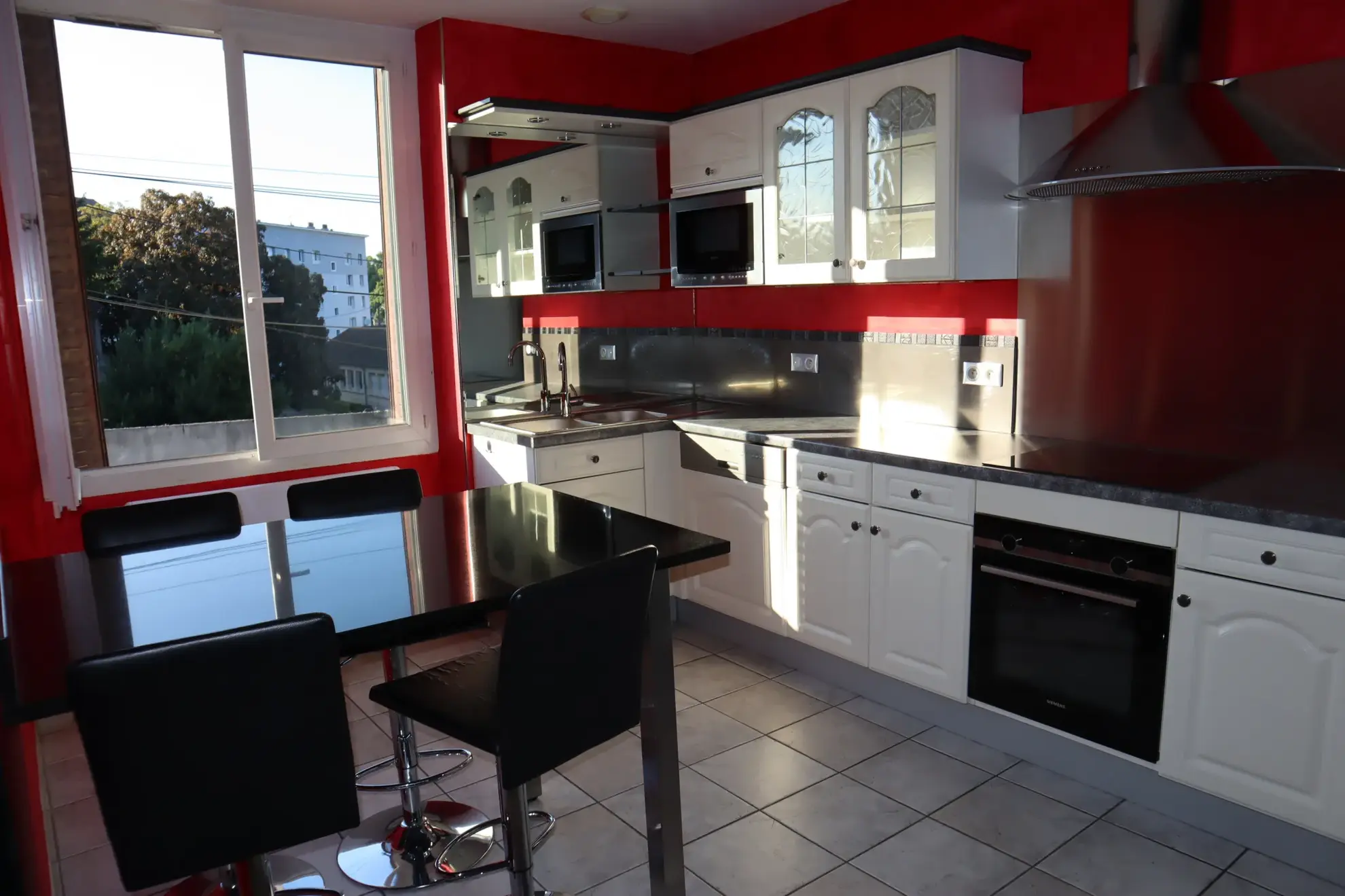 Maison divisée en deux appartements à Autun à vendre 