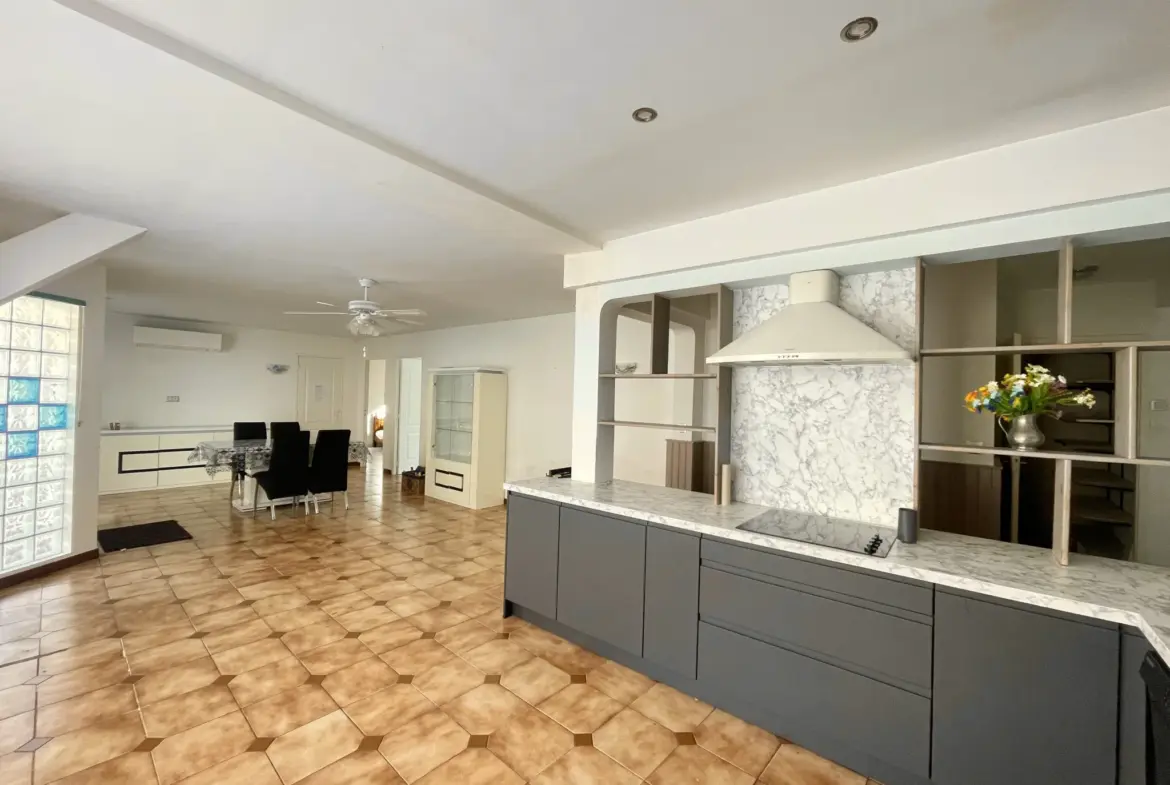 Maison T4 de plain-pied avec garage à Agde 