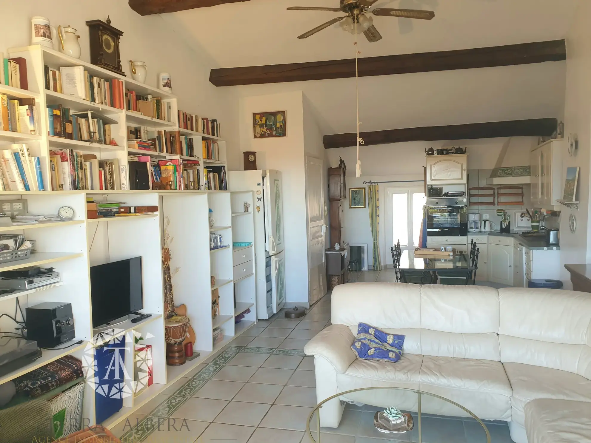Atypique Duplex avec Terrasse à Sorede 