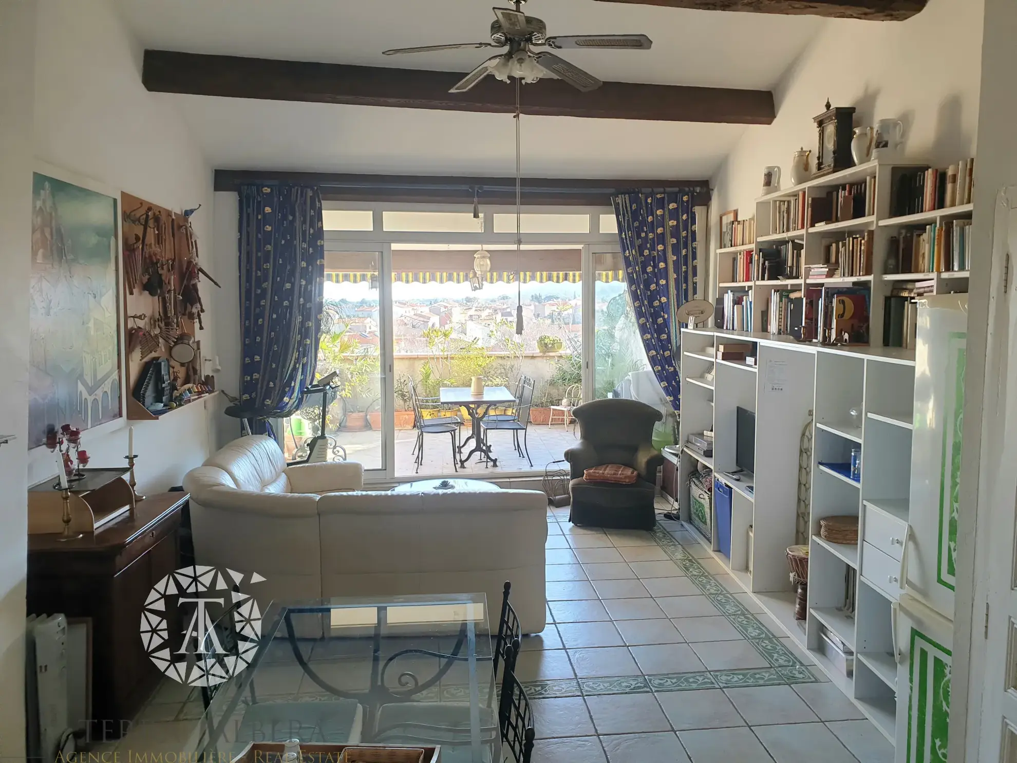 Atypique Duplex avec Terrasse à Sorede 