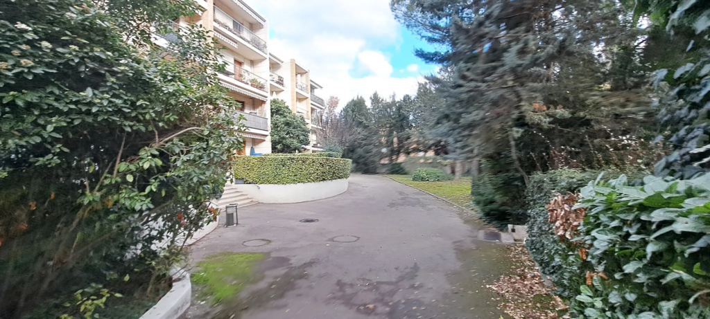 Vente d'un Appartement Type 2 avec Jardin Privatif à Aix-en-Provence