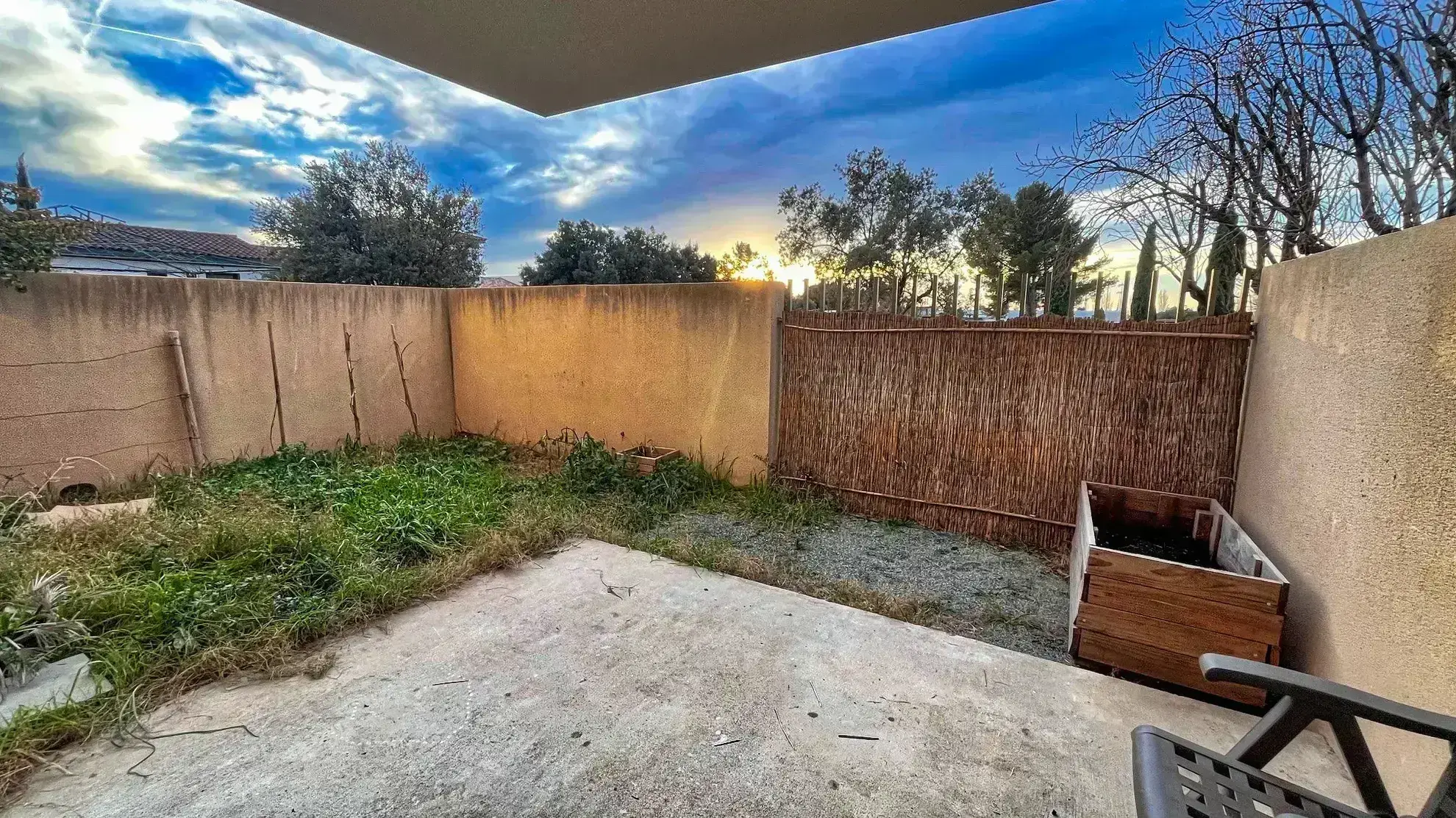 Appartement à vendre à Morières-lès-Avignon de 43 m² avec jardin et terrasse 