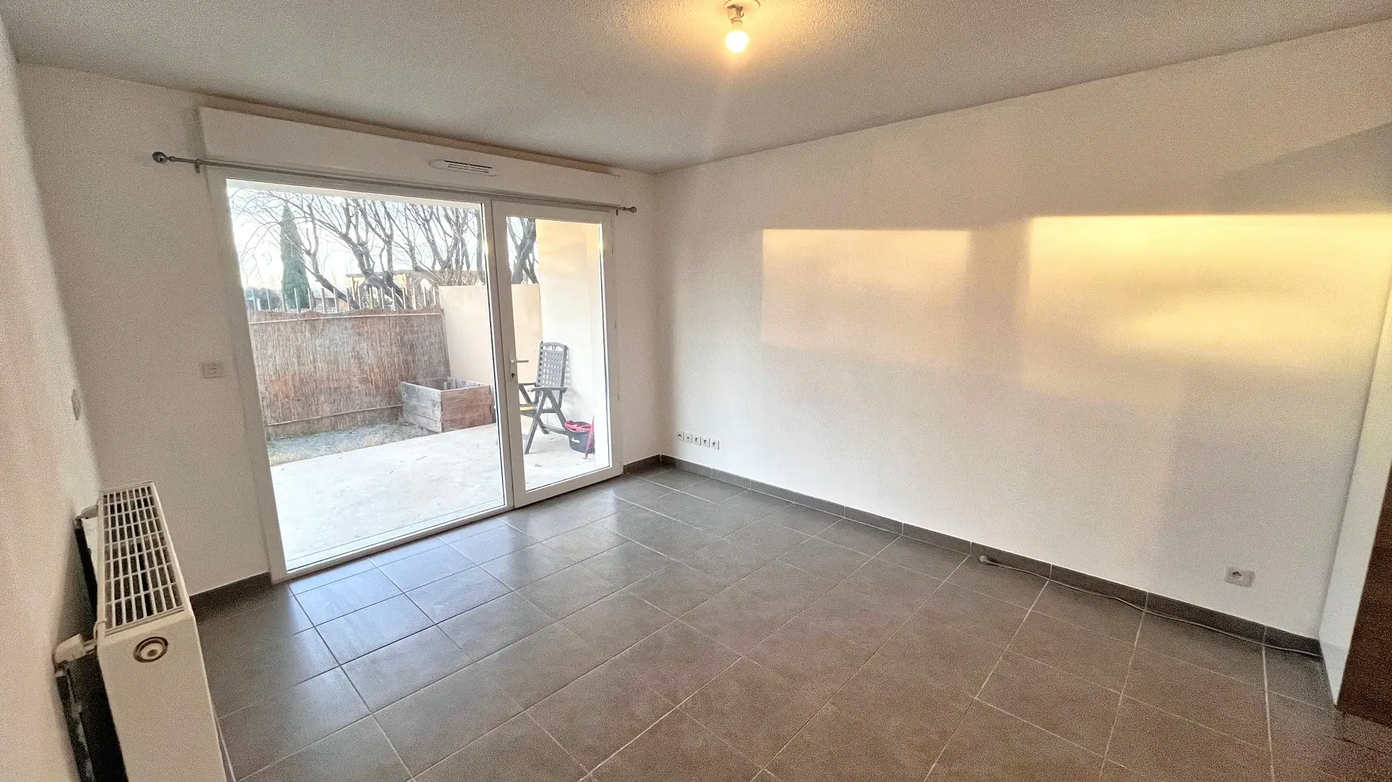 Appartement à vendre à Morières-lès-Avignon de 43 m² avec jardin et terrasse 