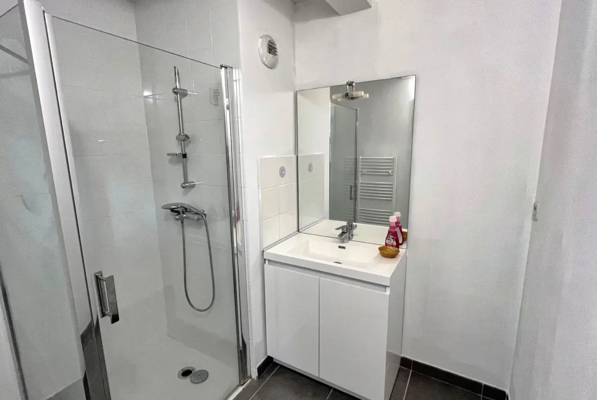Appartement à vendre à Morières-lès-Avignon de 43 m² avec jardin et terrasse 