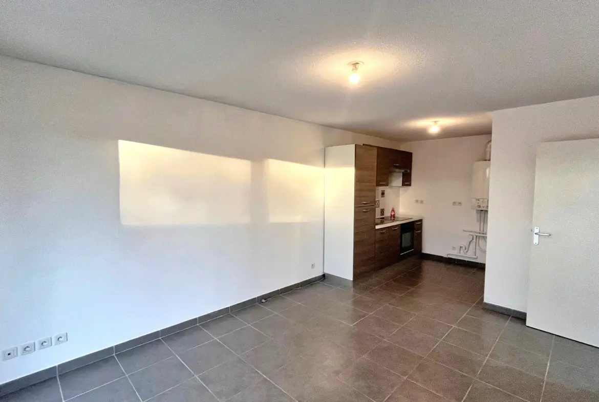 Appartement à vendre à Morières-lès-Avignon de 43 m² avec jardin et terrasse 