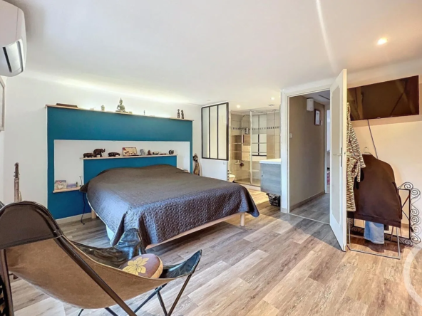 Maison de village T3/4 rénovée avec garage à Trets 